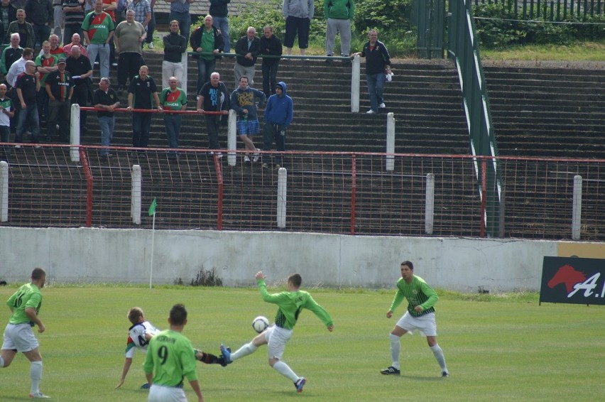 Glentoran - Donegal Celtic 3-1
