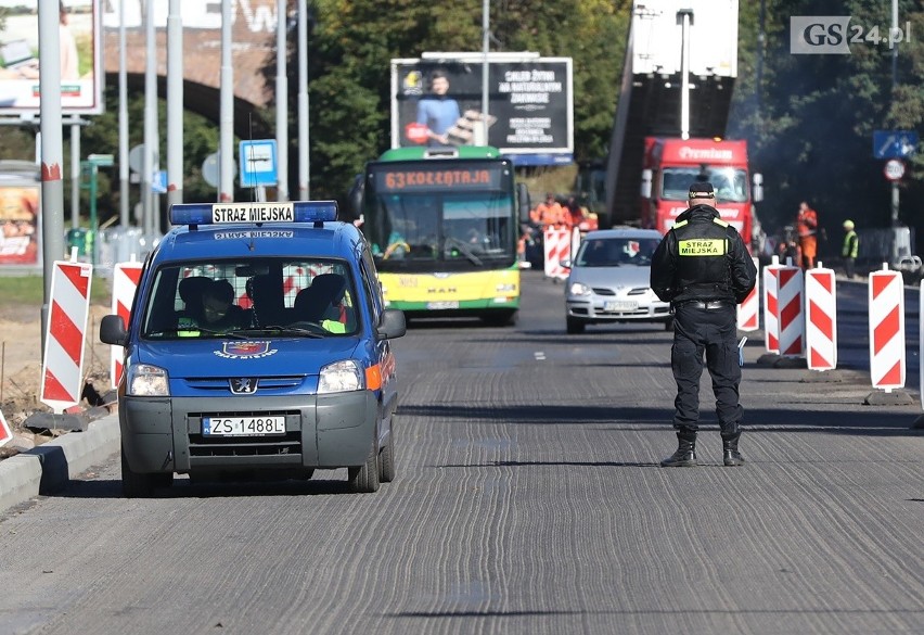 Rekordowe mandaty na Sczanieckiej w Szczecinie. Upomnień więcej niż w całym mieście!