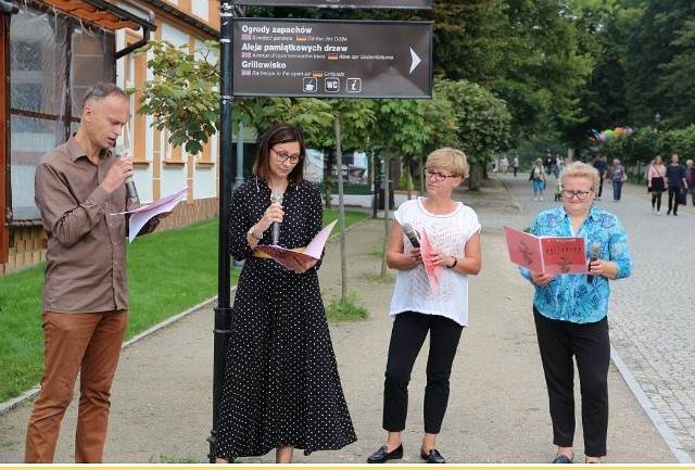 W Parku Solankowym fragmenty "Balladyny" Juliusza Słowackiego czytali m.in. pracownicy Biblioteki Miejskiej im. J. Kasprowicza