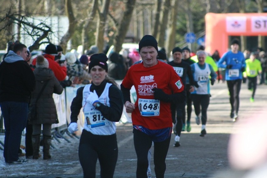 Biegacze z regionu na XXVII Biegu Zaślubin w Kołobrzegu