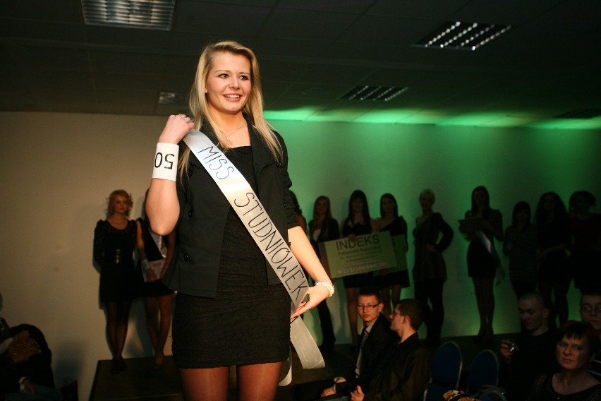 W 2011 roku, w pierwszej edycji konkursu Miss Studniówek,...