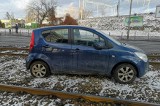 Wrocław: Samochód osobowy wpadł na torowisko na Legnickiej (ZDJĘCIA)