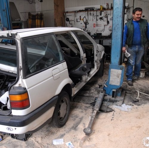 Volkswagen został zwrócony Zbigniewowi R., prawowitemu właścicielowi. Wczoraj jeszcze stał w skupie złomu.