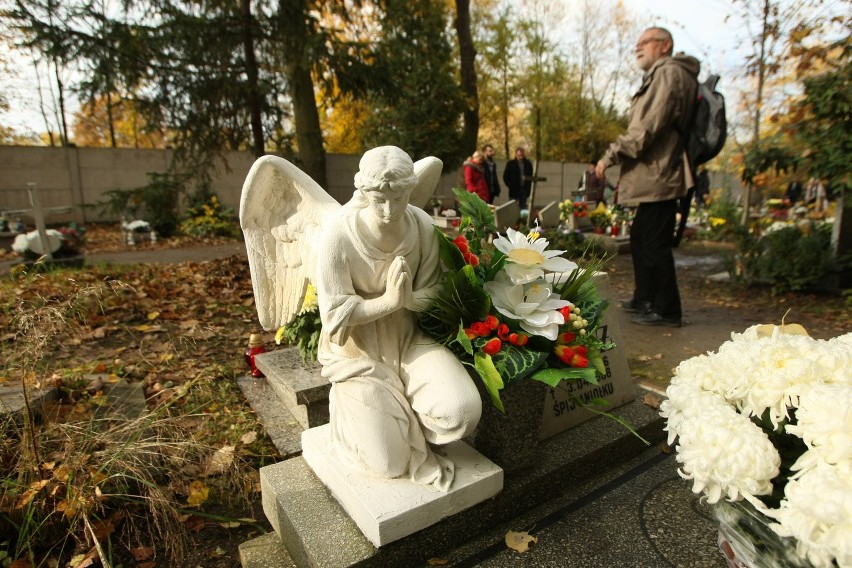 Święto Zmarłych Cmentarz Osobowicki