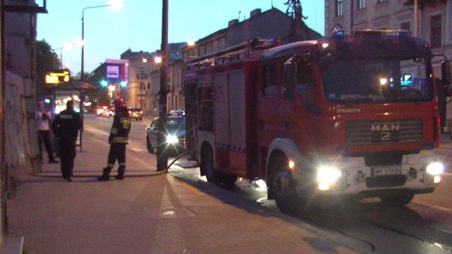 Pożar przy ulicy Słowackiego na terenie dawnego Zespołu Szkół Specjalnych.