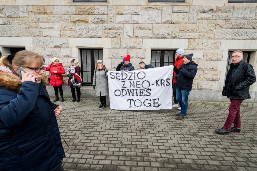 W Bydgoszczy cyklicznie organizowane są protesty przeciwko...