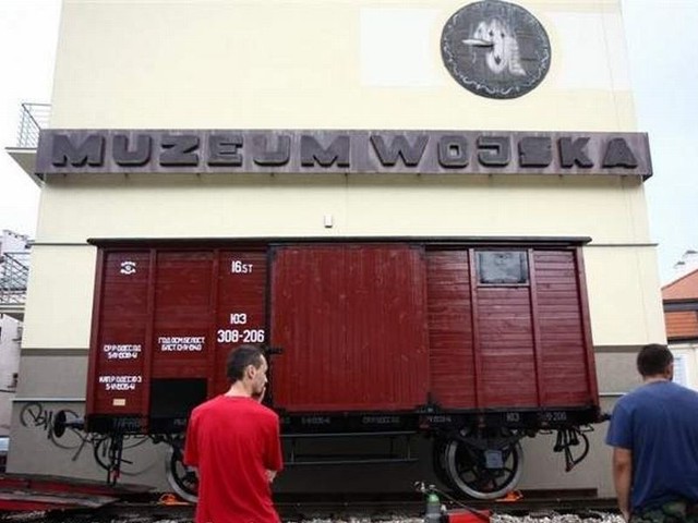 Spacer Śladem Białostockich Pomników rusza spod Muzeum Wojska w Białymstoku