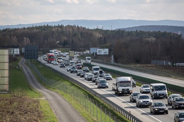 Ruch na autostradzie A4 w woj. małopolskim jest wyraźnie większy niż w woj. podkarpackim