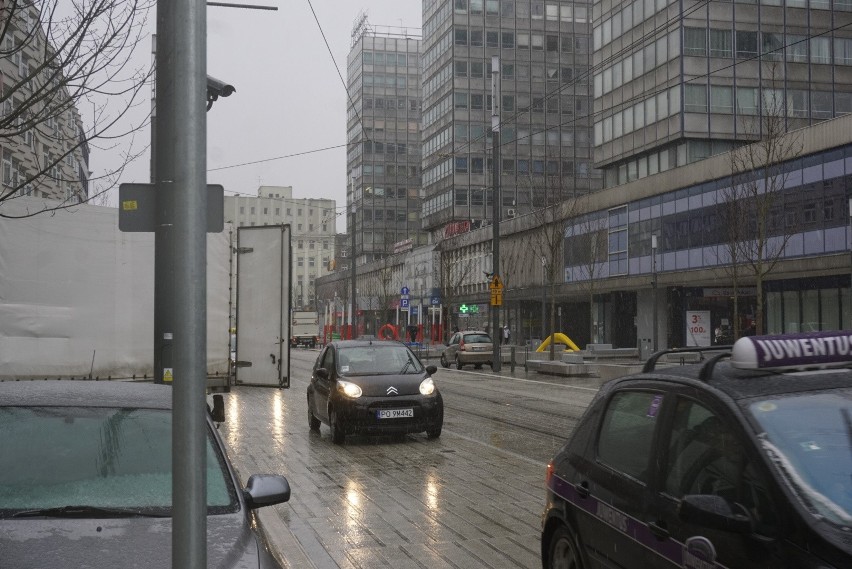 W związku z tym można się nim poruszać z maksymalną...