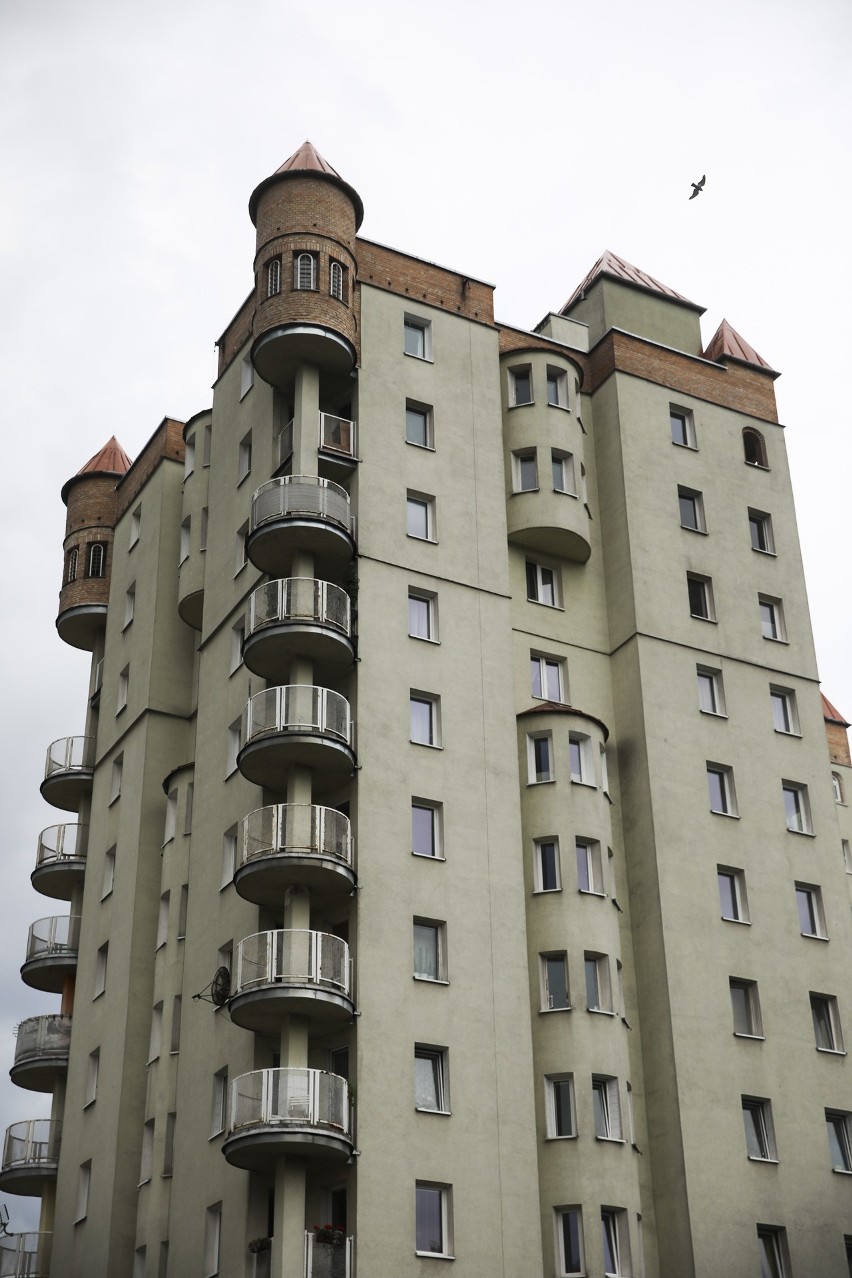 To Najdziwniejszy Blok W Krakowie Wygląda Jak Zamek ZdjĘcia Wideo 4221