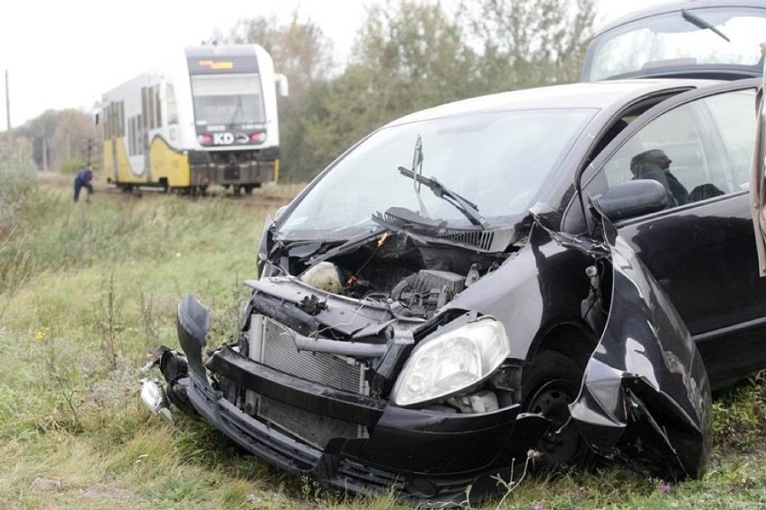 Wypadek na przejeździe kolejowym w Bartoszowie 