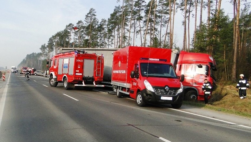 Ostrów. Wypadek w pobliżu obwodnicy