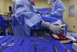 Dolny Śląsk: Dwóch lekarzy ma koronawirusa. Jeden wrócił z Indii