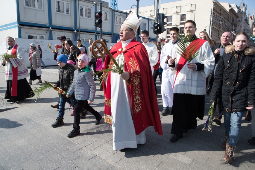Marsz dla Jezusa w Łodzi przeszedł ulicą Piotrkowską