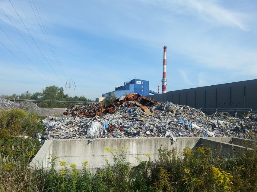 Wielki pożar wysypiska w Zgierzu. Prokuratura stawia zarzuty