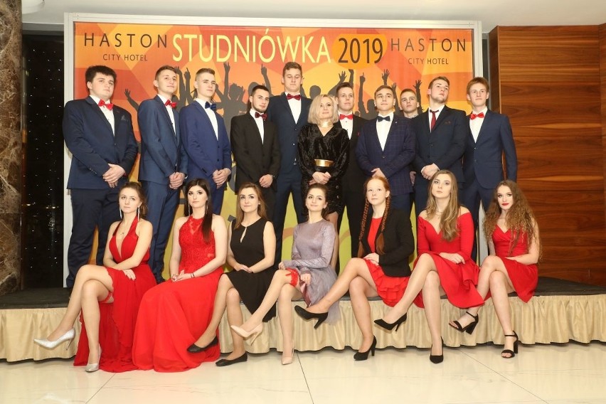 Studniówka LO 24 i Technikum nr 8 w Hotelu Haston