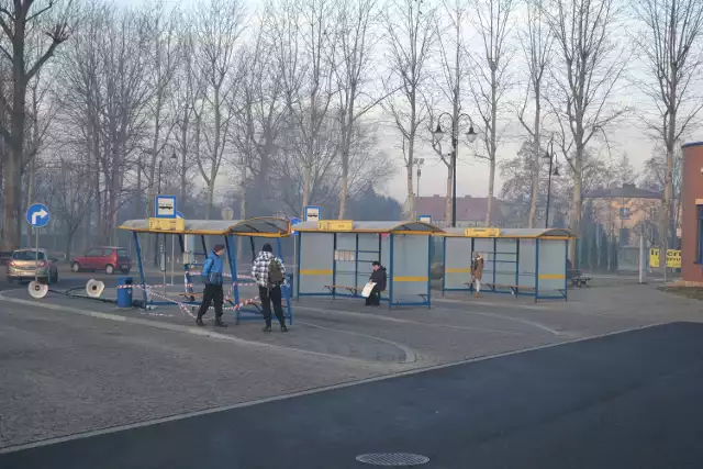 Wiata przystankowa na dworcu autobusowym w Bieruniu