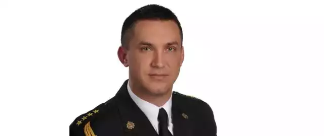 Na kolejnych slajdach oświadczenie majątkowe młodszego brygadiera Piotra Krytusa, komendanta powiatowego Państwowej Straży Pożarnej w Sandomierzu >>> 