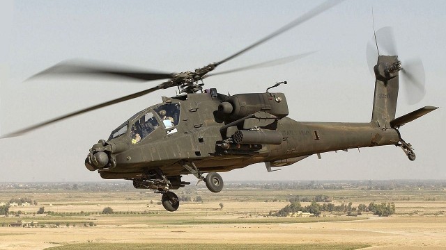 W USA zderzyły się dwa śmigłowce AH-64 Apache. Zginęło trzech żołnierzy