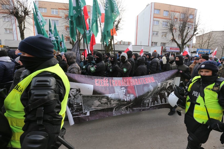 III Marsz Pamięci Żołnierzy Wyklętych w Hajnówce 2018. Policja użyła siły (zdjęcia, wideo)