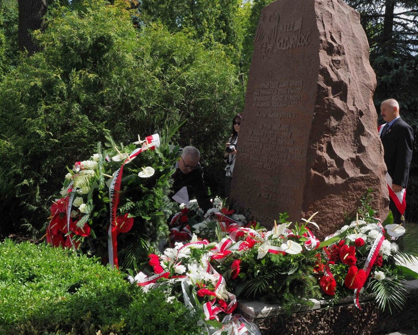 42. rocznica Świdnickiego Lipca. Podczas obchodów upamiętniono wybuch strajków w WSK PZL Świdnik [ZDJĘCIA]