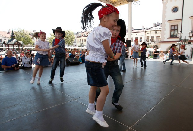 We wtorek (24 maja) na scenie zaprezentują się przedszkolaki. Zdjęcia z Rzeszów Carpathia Festival 2015.