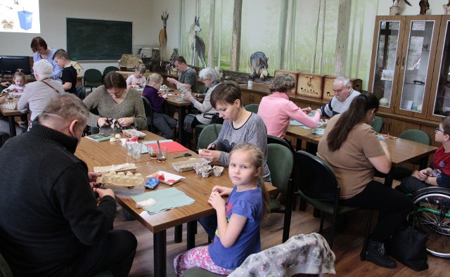 Centrum Edukacji Ekologicznej zaprasza uczniów szkół podstawowych (klas I-V) do udziału w zimowych warsztatach ekologicznych: "Segreguję bo potrafię" Warsztaty będą odbywały się jeszcze w dniach 19-22 lutego 2018 roku w siedzibie CEE, ul Nad Torem 1, w godzinach 11.00 - 13.00. WIDEO. Wydziały Ratusza w Grudziądza po przeprowadzce.