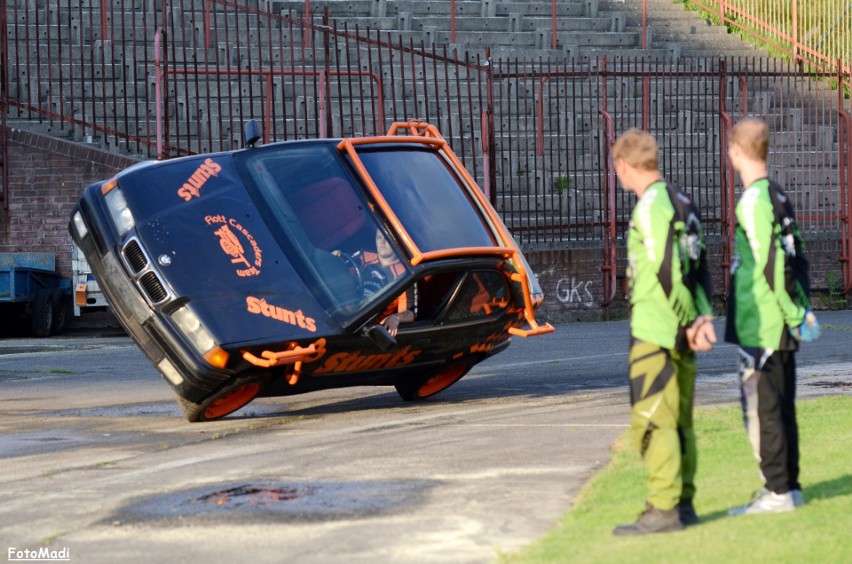 Ekipa kaskaderów w Jastrzębiu: Wybuchy i dużo ognia