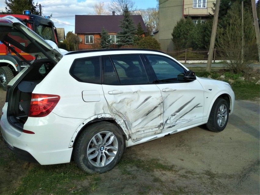 Wypadek w Boćkach. Zderzenie bmw z ciągnikiem rolniczym na...