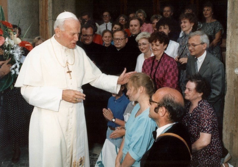 Oleśnianie od lat regularnie odwiedzali Jana Pawła II.  Od...