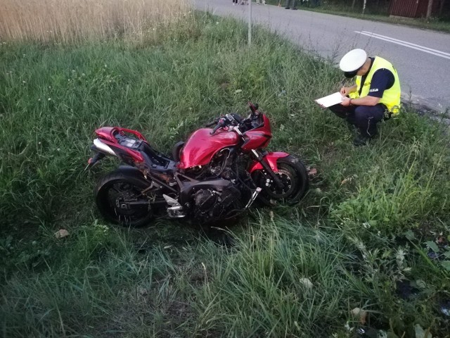 Leszczka. Wypadek zablokował DK19. Motocyklista zderzył się z tirami