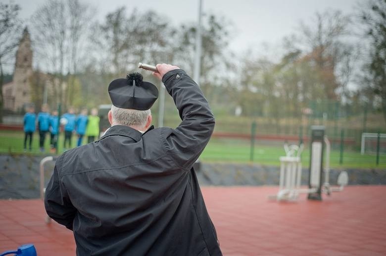 Boisko przy SP nr 5 w Świeciu oficjalnie otwarto ledwo parę...