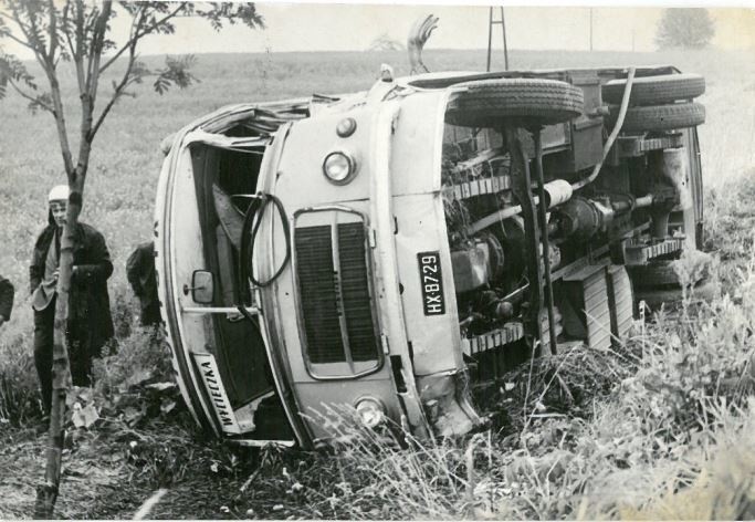 Wypadek autobusu san H100A pod Opolem.