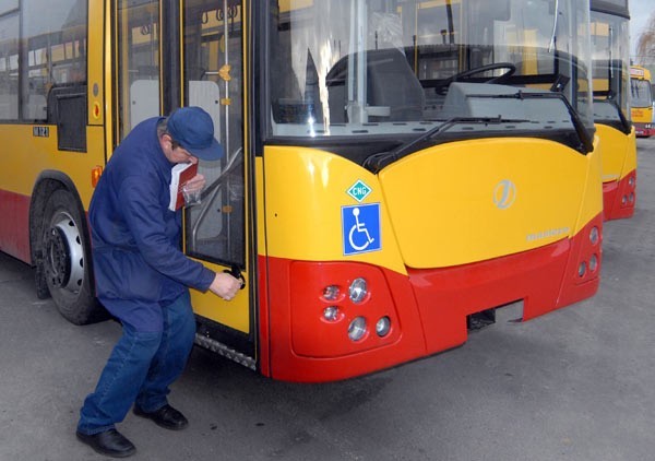 Przywileje dla załogi MPK kosztują firme milion złotych rocznie.