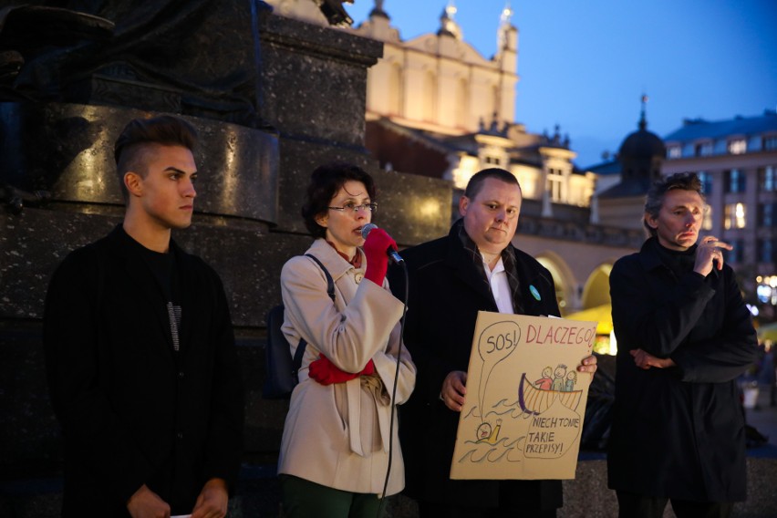 Kraków. Europo! Masz krew na rękach. Protest na Rynku Głównym [ZDJĘCIA]