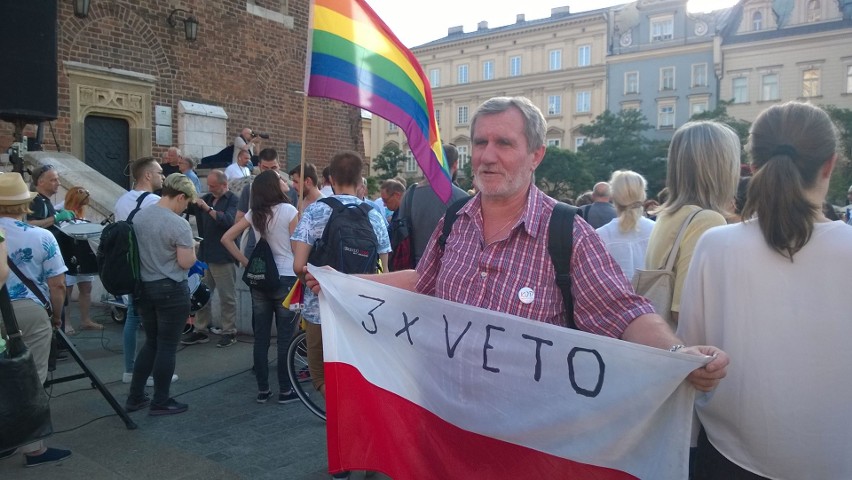 Kraków. Wielki protest na Rynku Głównym w obronie sądów