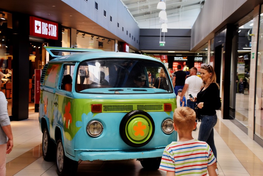 Wśród eksponatów znajdą się również: Taxi Benny z filmu „Kto...