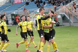 3 liga. Sparingi Siarki Tarnobrzeg: w Łodzi po 45 minut z Widzewem i z Pogonią Grodzisk Mazowiecki. Odchodzi Jakub Tabor