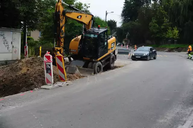 Trwa przebudowa ul. Królowej Jadwigi. Mieszkańców czekają kolejne duże utrudnienia.