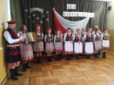 Książowiacy wystąpili w szkole w Antolce patriotycznie