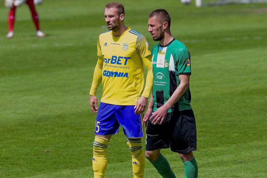 Fortuna 1. Liga. Arka Gdynia rozbiła GKS Bełchatów! Żółto-niebiescy byli skuteczni w drugiej połowie. 8.05.2021