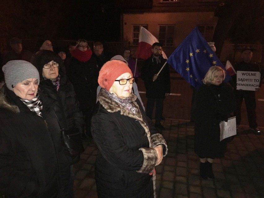 Demonstracja 3xW w Ostrołęce 
