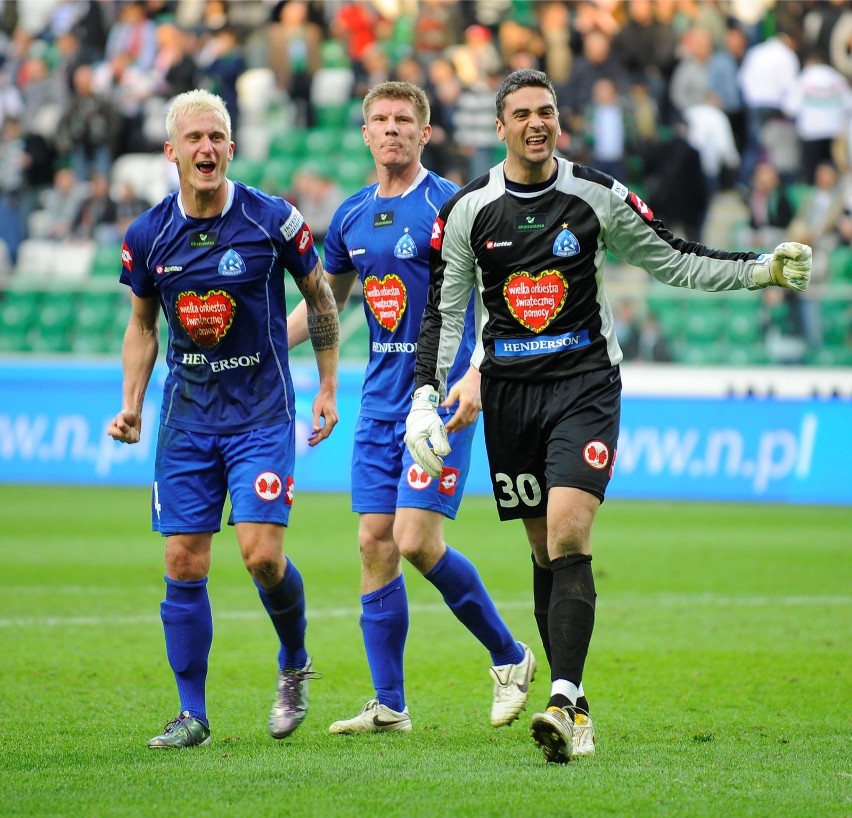 2.04.2011, Legia Warszawa - Ruch Chorzow: od lewej - Żeljko...