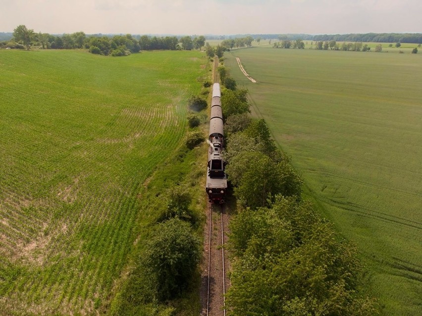 Zdjęcia przejazdu z drona - Wysoko w Kątach -...