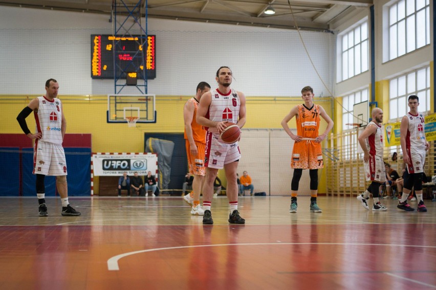 W I rundzie play-off Tur Basket pokonał zespół Energa Hutnik...