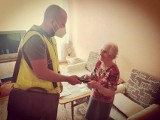 W Piotrkowie 73-letnią kobieta okradła 83-latkę. Starsza kobieta zabrała portfel z 2 tys. zł pozostawiony na ławce!