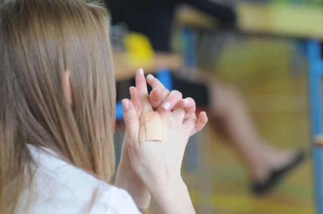 EGZAMIN GIMNAZJALNY 2018 ODPOWIEDZI JĘZYK POLSKI, HISTORIA Klucz, odpowiedzi, arkusze z egzaminu gimnazjalnegoSPRAWDŹ ODPOWIEDZI: EGZAMIN GIMNAZJALNY 2018: j. polski, historia, wos. Co było na egzaminie? [ODPOWIEDZI, ARKUSZE CKE, PYTANIA]