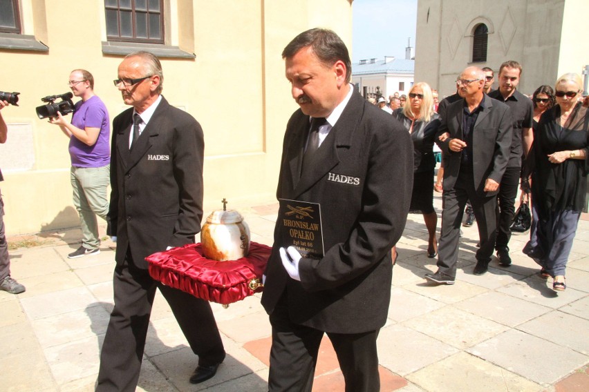 Pogrzeb Bronisława Opałko. Pożegnaliśmy kompozytora, twórcę Pigwy [ZAPIS TRANSMISJI, ZDJĘCIA]