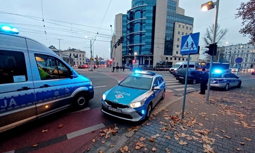Policjanci zatrzymali po pościgu w centrum Łodzi w maju 2022...