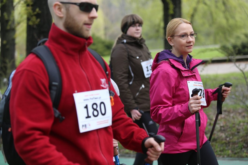 29.04.2017 rok. Marsz Nordic Walking przy Stadionie Śląskim.